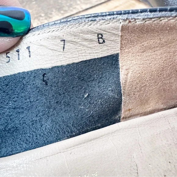 Salvador Ferragamo Black Loafers with Gold Accent - Picture 12 of 14